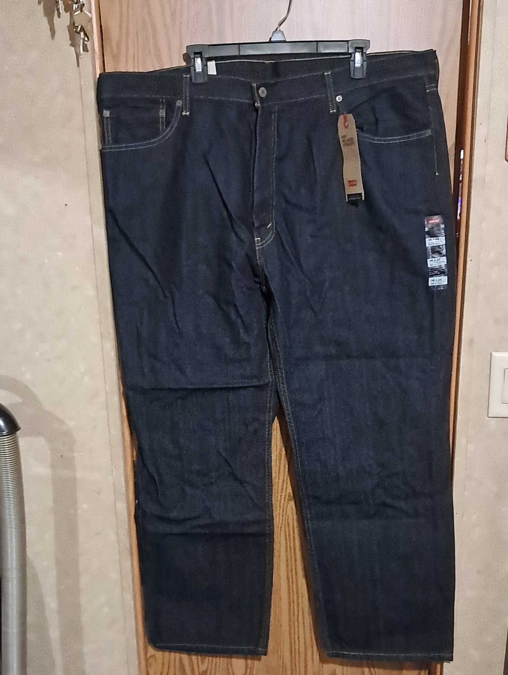 Levi's Men's Straight Fit Dark Indigo Jeans 46 x 32 B T